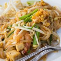 Tofu Pad Thai · Pad Thai with tofu, noodles, house sauce, bean sprouts, green onions, and roasted peanuts.