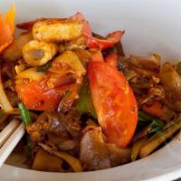 Drunken Noodles 🌶🌶 · Medium spicy. Wide rice noodles stir fried with egg, fragrant garlic, tomato, bell pepper, o...