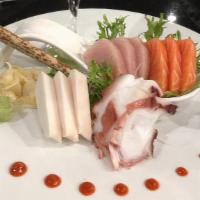 Sashimi Appetizer · 8pcs. Assorted raw fish without rice (Chef's choice)