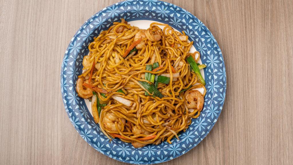Shrimp Lo Mein · Served with soft noodles (spaghetti).