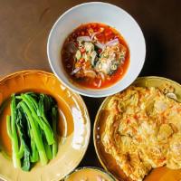 Panang Curry Tofu (R7) · Vegan, gluten free. Medium spiced vegan red coconut curry, sweet potatoes, carrots, Thai bas...
