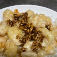 Honey Walnut Shrimp 合虾 · 