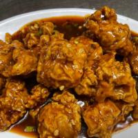 General Tso'S Chicken 左鸡 · Hot and spicy.