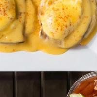 Traditional Benedict · English muffin, cured ham, poached eggs & creamy hollandaise