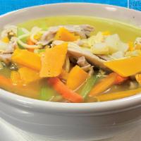Sopa De Pollo · Chicken soup with vegetable and noodles.