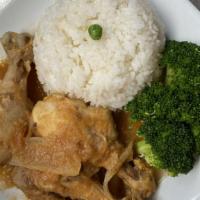 Chicken Curry · Traditional Home style Sherpa Mild chicken curry. Slow cooked with tomato,onion,ginger and g...