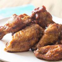 Deep Fried Chicken Wings 炸鸡翅膀 · Cooked wing of a chicken coated in sauce or seasoning.