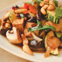 Cashew Tofu 腰果豆腐 · Deep fried tofu with vegetables and cashew nuts