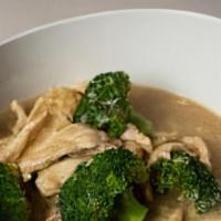Lad Nah · Stir-fried wide rice noodle topped with a flavorful gravy, broccoli, and meat or tofu