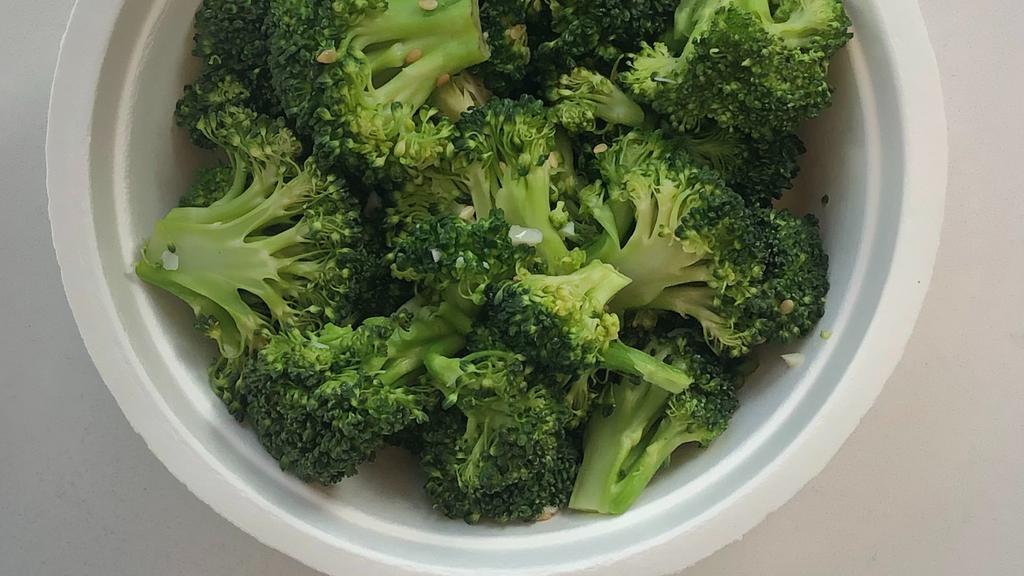 Side Sesame Broccoli · Sesame broccoli. Roasted with sesame seeds, garlic, sesame oil and green onion
1 Pint