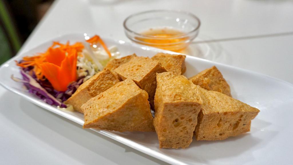 Fried Tofu (8)(Gf)(Vg) · Served with plum sauce and ground peanut.