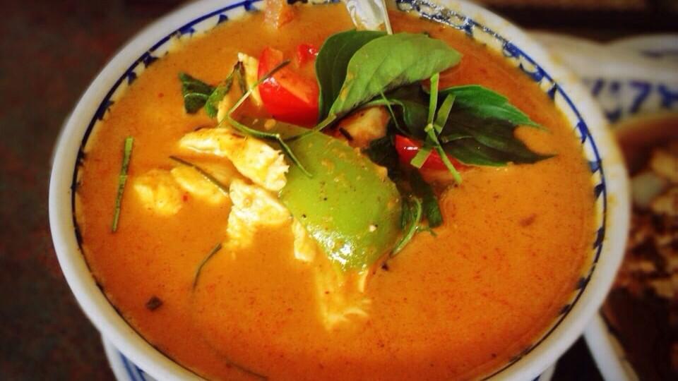 Panang Curry (Gf)(Vg) · Spicy. Bell pepper green beans and basils in panang curry paste and coconut milk.