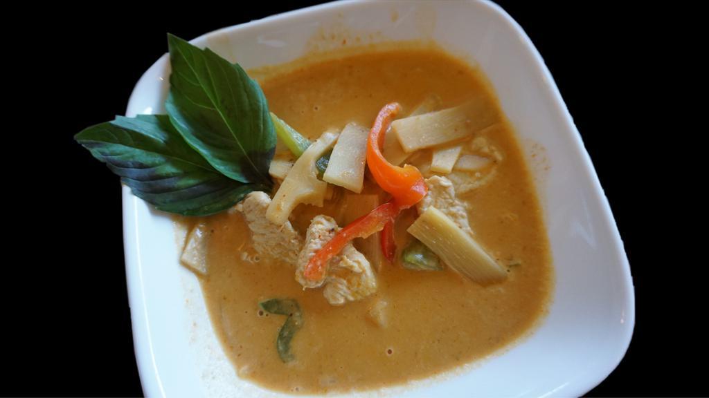 Red Curry (Gf)(Vg) · Spicy. Bell pepper, bamboo shoot and basil in red curry paste and coconut milk.
