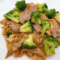 Pad See Ew (Gf) · Wide rice noodles, egg and broccoli.