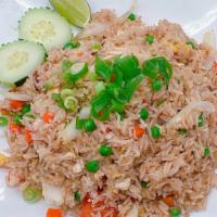 Thai Fried Rice (Gf) · Fried rice with onions, tomato, pea&carrot, egg, green onion, cucumber and lime.