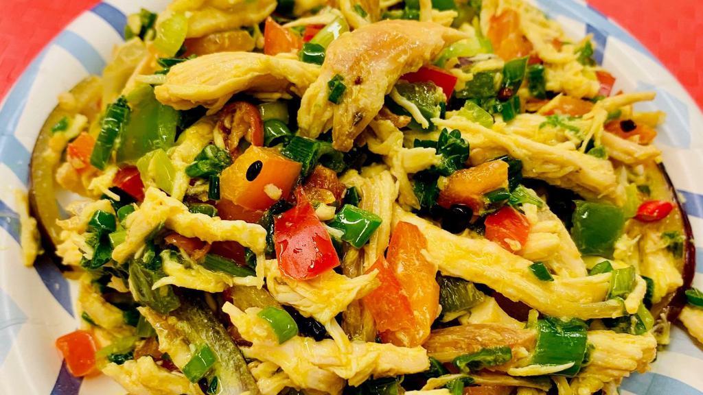 Namaste Shredded Chicken Salad · 
