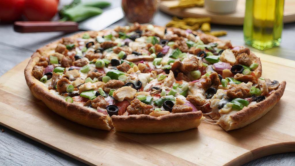 Twistys Favorite Pizza · This pizza has our signature red sauce, fresh diced mozzarella cheese, sliced pepperoni, fresh mushrooms, crisp red onions, fresh  bell peppers, juicy Italian sausage, and All-Natural Garlic Chicken Breast