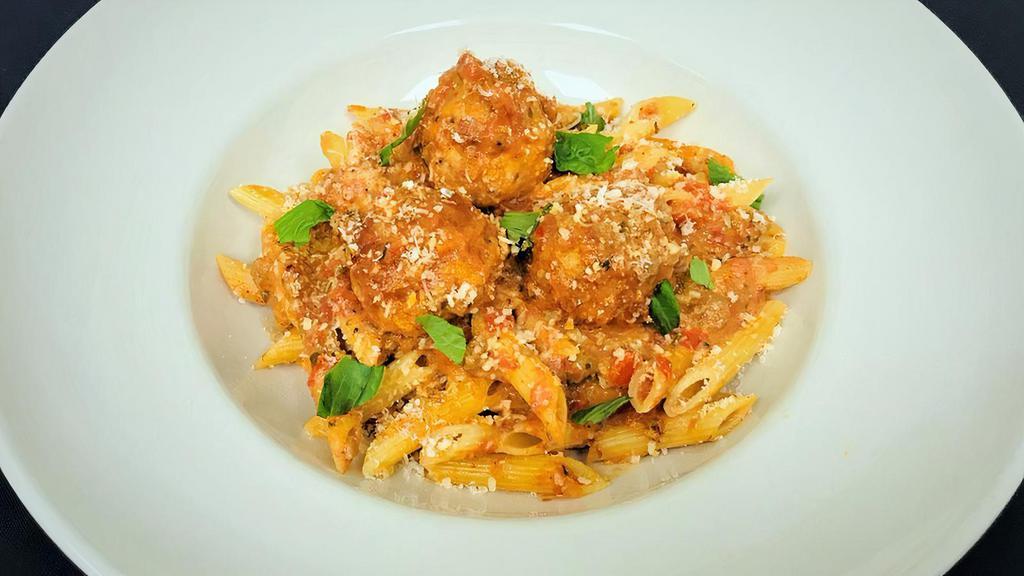 Penne Bolognese & Meatballs · chicken meatballs, spicy Italian sausage, red bell pepper, tomato cream sauce, parmesan cheese. 970 cal.