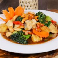 Cashew Nut · Yellow onion, bell pepper, carrot, pineapple, broccoli, cashew nut and green onion. Served w...