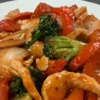 Sweet And Sour · Gluten free. Yellow onion, bell pepper, broccoli, carrot, cucumber, tomato, pineapple and gr...