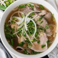 Special Combination /  Phở Đặc Biệt · lean brisket, flank, fatty brisket, tripe and meatballs.
sorry temporarily out of round steak