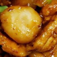 General Tso’S Chicken · Spicy. Lightly breaded chicken with snow peas, sweet peppers, and water chestnuts.