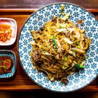 Yakisoba Beef · Thin cut beef, stir-fried soft noodles with vegetable.