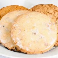 Oatmeal Raisin Cookie · Containing both oatmeal and sun-kissed raisins, this cookie is full of flavour!
