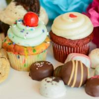 Choose Your Fairy Faves · Want a little bit of everything? Then this is for you!! Two jumbo sugar cookies, two cupcake...