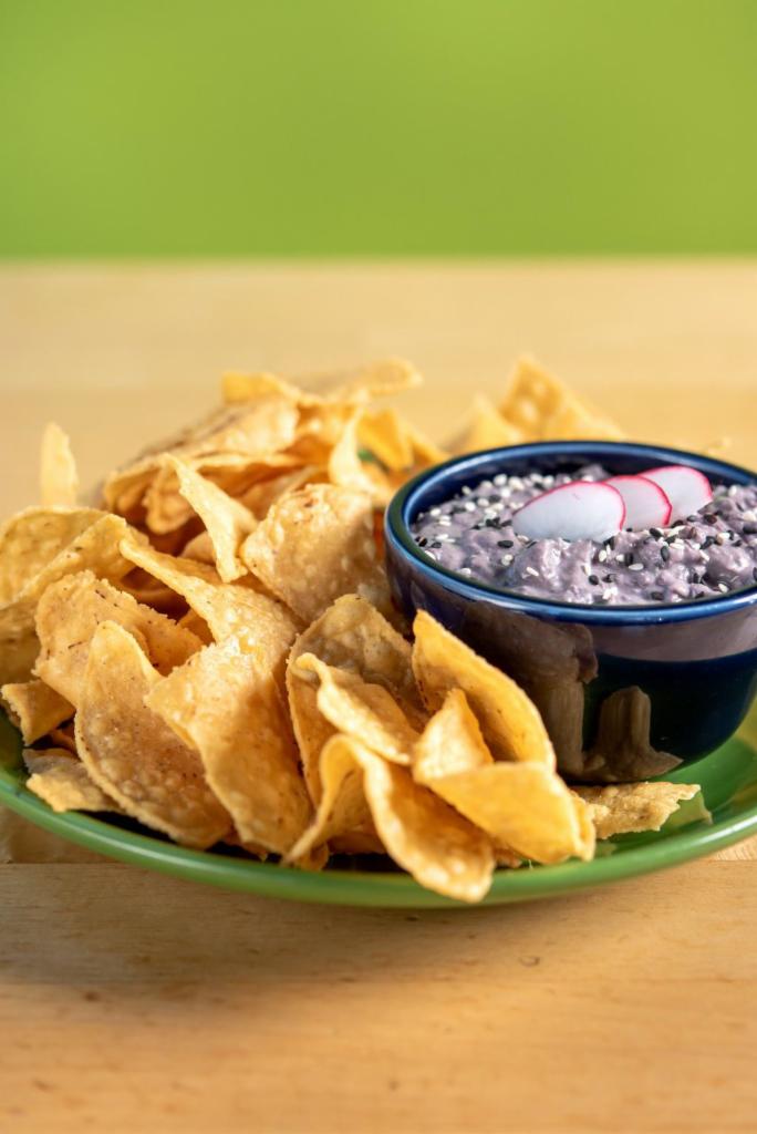 Large Chips And Salsa · 