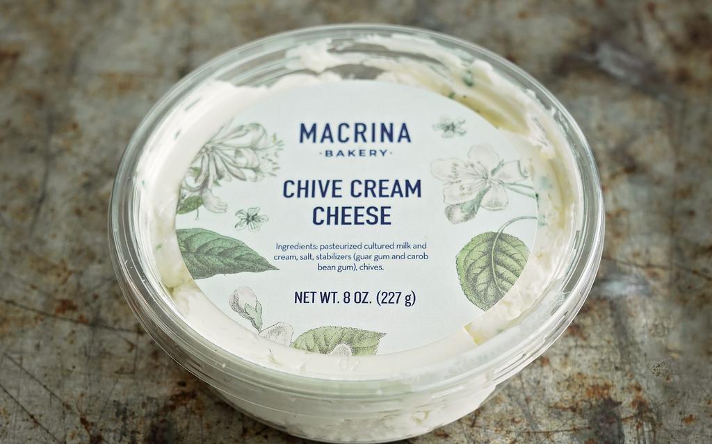 8 Oz Cream Cheese - Chives · Chives added to our hand-whipped cream cheese, a classic accompaniment to our fresh bagels.