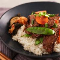 Teriyaki Beef Rice Pot · Sauteed Beef, Broccoli, Bell Pepper, Mushroom, Baby Corn, with Jasmine Rice and Pad Thai Sau...