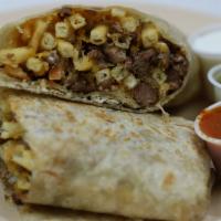Burrito California · Carne asada, papas, crema, queso y aguacate