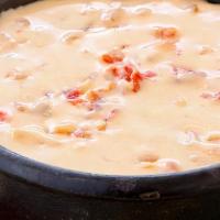Chips And Chile Con Queso · 
