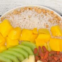 Sunrise Bowl · Pasion fruit, mango, peach

Topping; Granola, mango, pineapple, goji berry, kiwi, apple, coc...