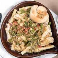 Mac N' Cheese · Ziti tossed in a creamy 3-cheese blend, bacon bits & topped with bread crumbs. Add Green Chi...