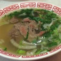 Phở Tái Chín · Rice Noodle Soup with Rare and Well-done Beef.