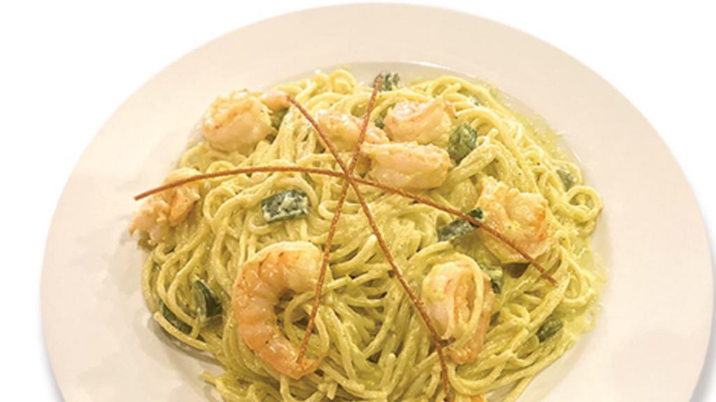 Pasta Poblana - Camaron (Shrimp) · Shrimp & Spaghetti  in a creamy Poblano sauce.