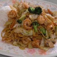 13 B3. Shrimp Yakisoba Vegetables  · Shrimp,Cabbage, carrot, broccoli, onion stirred with noddle.