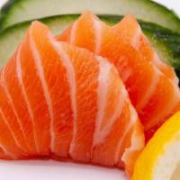 Salmon Sashimi · 4 slices of Fresh Salmon*