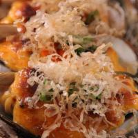 Baked Green Mussels (5) · Spicy mayo on top of green mussels and baked , eel sauce ,fish eggs, scallions, Shredded tun...
