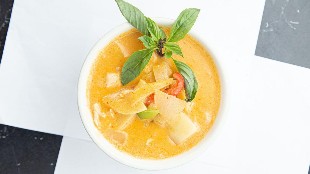 Red Curry (Gluten-Free) · Bamboo, onions, basil, and potatoes, the mother of all curries. Your choice of chicken, beef, pork, tofu, and vegetarian
