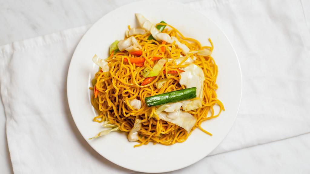 Fantastic Chow Mein (Mì Xào Thập Cẩm) · Stir fried flour noodles with tofu, soy protein & veggies.