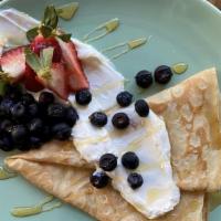 Crepe Parfaite · greek yogurt, berries, organic honey