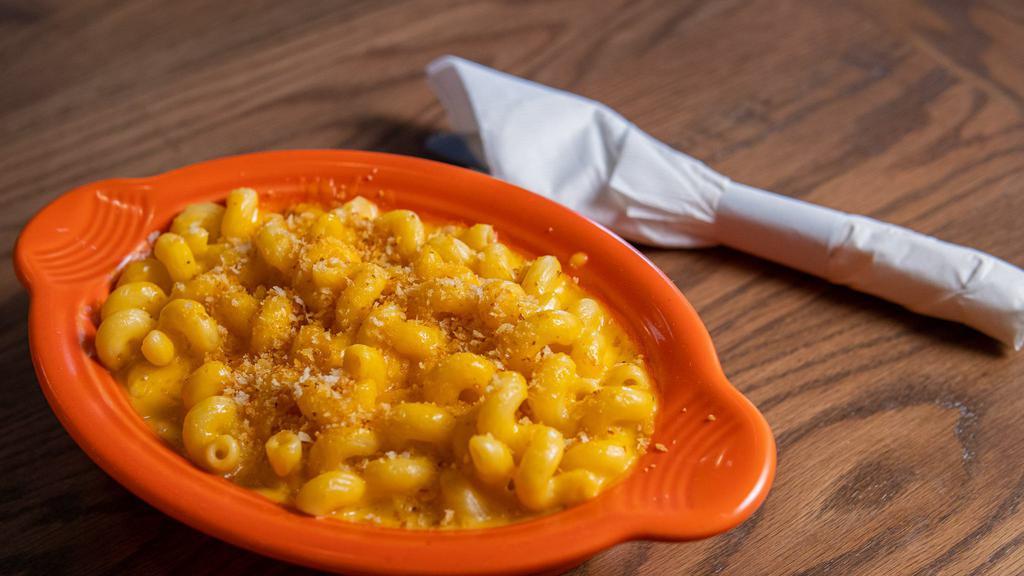 House Mac 'N' Cheese · Our rich, creamy pasta is cooked to perfection and topped with panko bread crumbs. Add green chile or bacon for an additional charge.