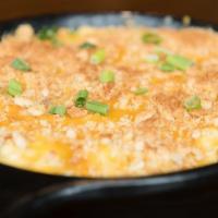Mac ‘N’ Cheese Skillet · Our beer cheese sauce, ground beef, garlic, pepper jack and cheddar cheeses, toasted bread c...