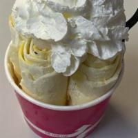 Paradise Ice Cream · vanilla base, mango, kiwi, mochi coconut shavings and whip cream.