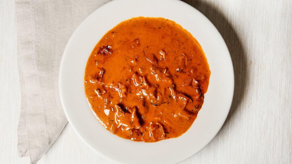 Chicken Tikka Masala (Savory) · Roasted boneless chicken breast sautéed in light tomato and onion sauce with cashews.