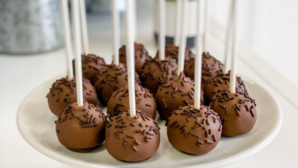 Gluten Free Chocolate Cake Pop · Gluten free chocolate cake dipped in milk chocolate and decorated with chocolate sprinkles! Made with a blend of sweet white rice flour, whole grain brown rice flour, potato starch, whole grain sweet white sorghum flour, and tapioca flour. Also, nut free! All cake pops are individually wrapped.
