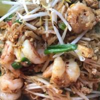 Omg Pad Thai · Rice noodles, egg, scallion, bean sprouts and crushed peanuts with choice of chicken or vegg...